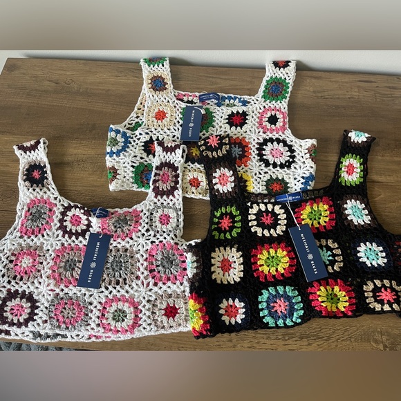 mexicali blues Tops - BUNDLE OF 3 NWT Mexicali Blues Crochet Granny Square Crop Tanks